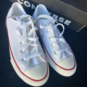 Converse Chuck Taylor Low Top Size 1 - New